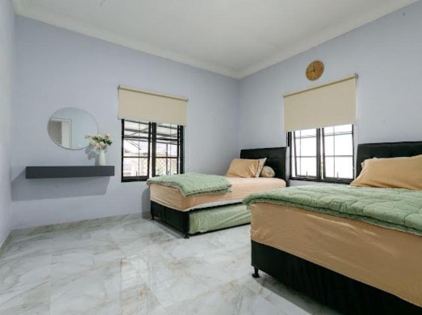 Stylish Villa At Green Apple U 35A Cipanas Puncak Sindanglaya Exteriör bild